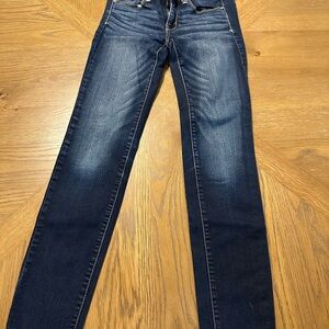 American Eagle dark colored super stretch jeggings‎ skinny leg